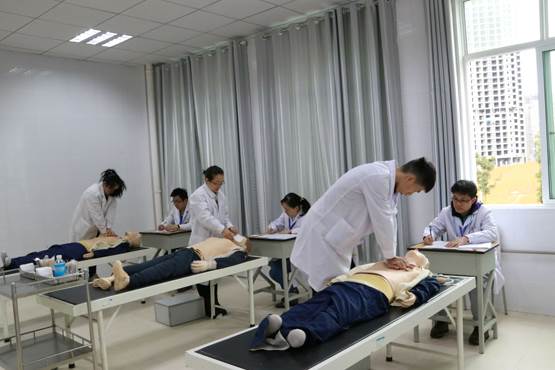 http://www.zmchospital.com.cn/UpImgFile/Article/201703/20170330102414433.png